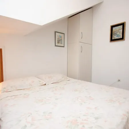9073b Appartamento Ragusa